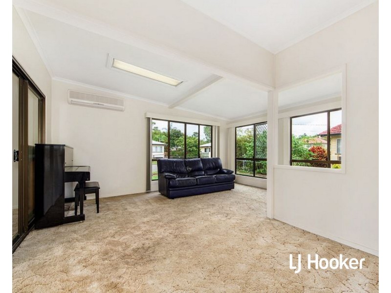 31 Chigwell Street, Wavell Heights QLD 4012