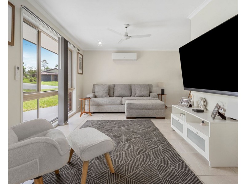 7 Connewarre Court, Petrie QLD 4502