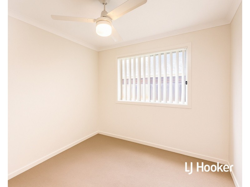 8 Cape Arid Park Way, Fitzgibbon QLD 4018