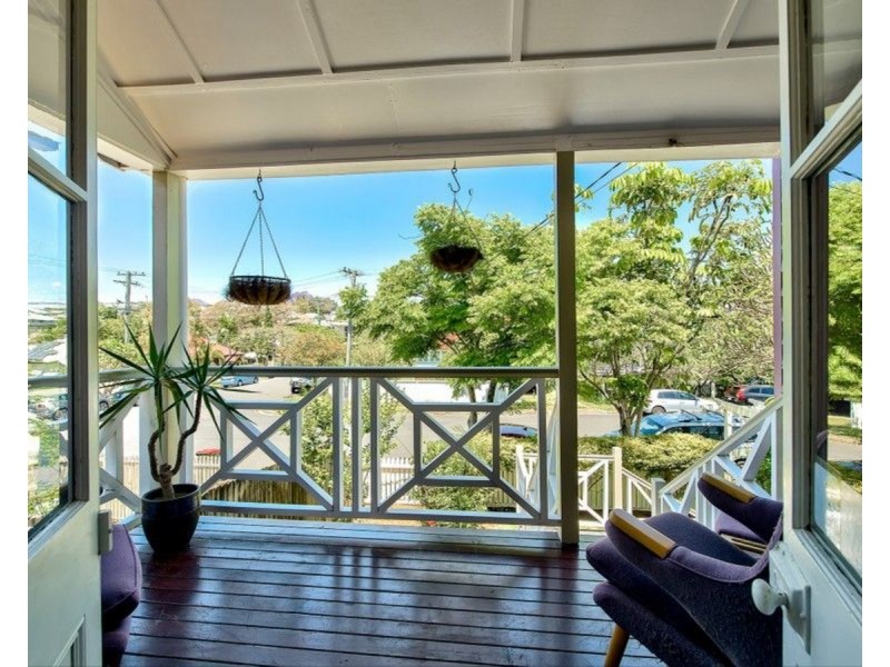 94 Sixth Avenue, Windsor QLD 4030