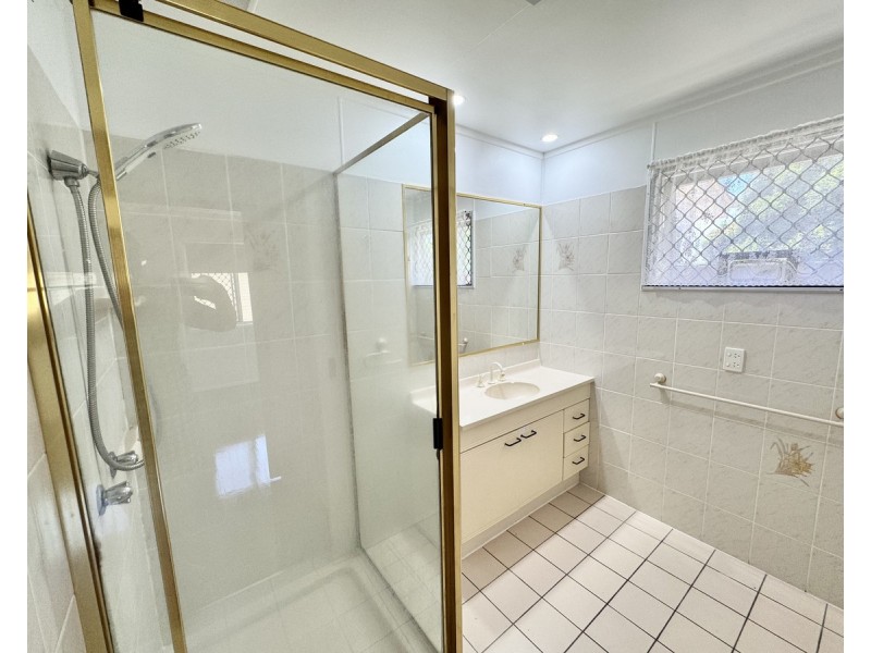 9 Janelle Street, Aspley QLD 4034