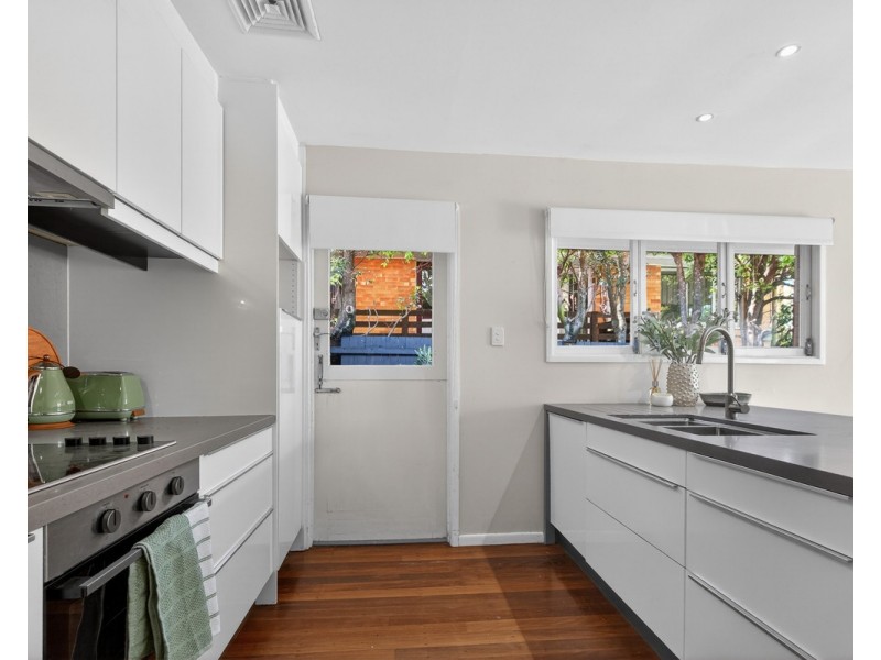 1 Pacific Street, Chermside West QLD 4032