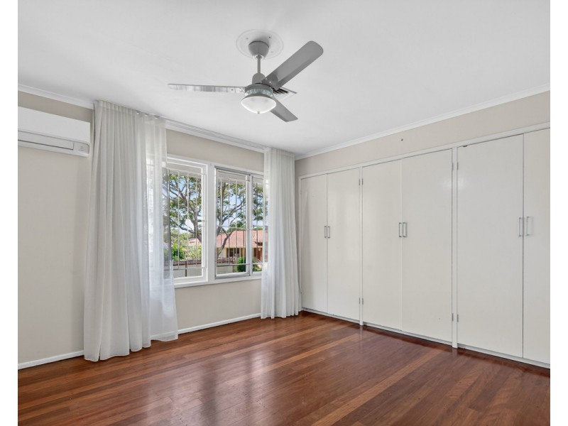 1 Pacific Street, Chermside West QLD 4032