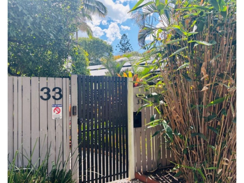 33 Soudan Street, Bardon QLD 4065