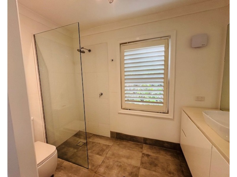 33 Soudan Street, Bardon QLD 4065