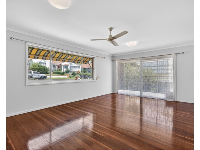 25 Turrana Street, Stafford Heights QLD 4053