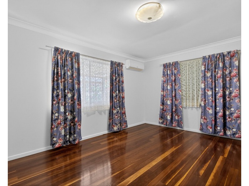 25 Turrana Street, Stafford Heights QLD 4053