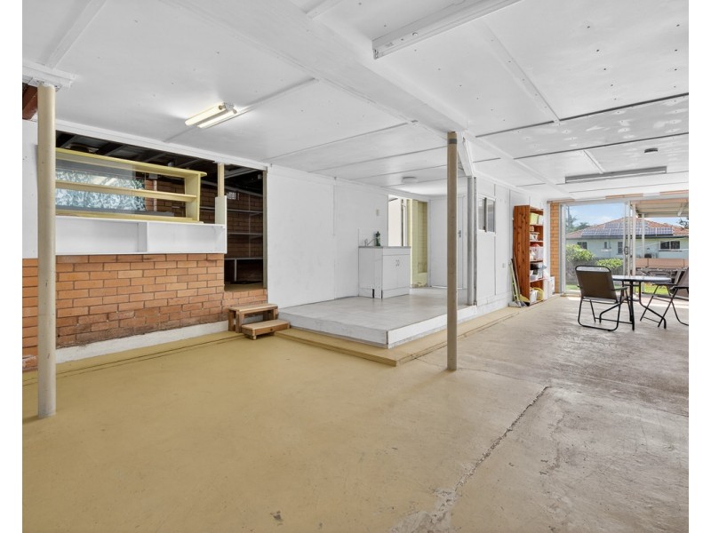 25 Turrana Street, Stafford Heights QLD 4053