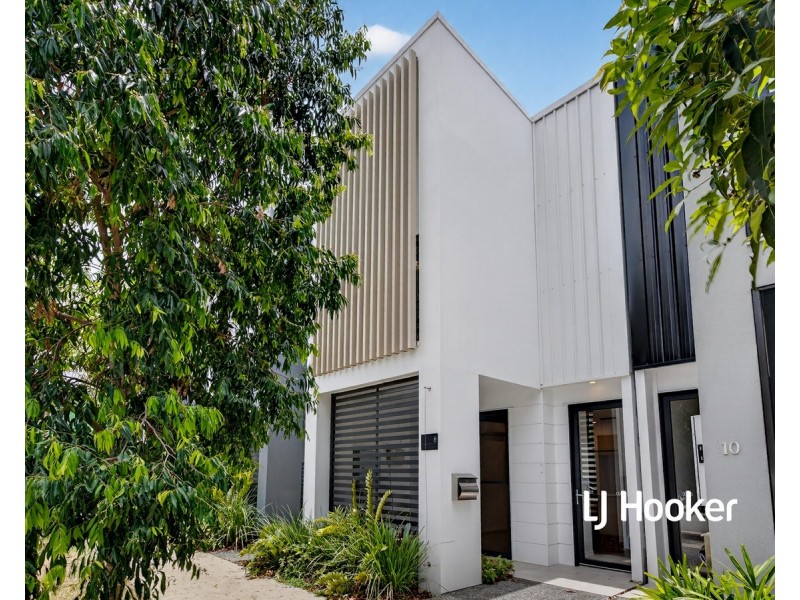 8 Corymbia Street, Carseldine QLD 4034