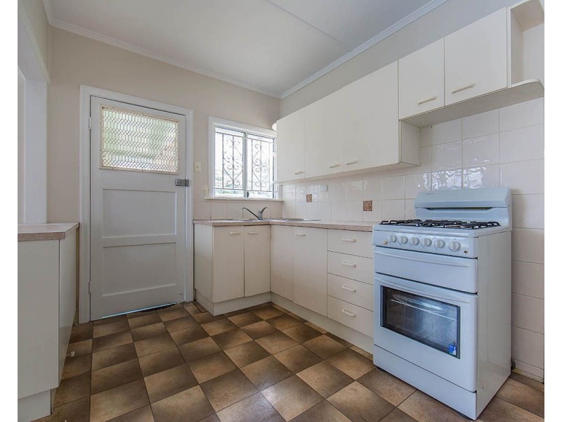 36 Curwen Terrace, Chermside QLD 4032