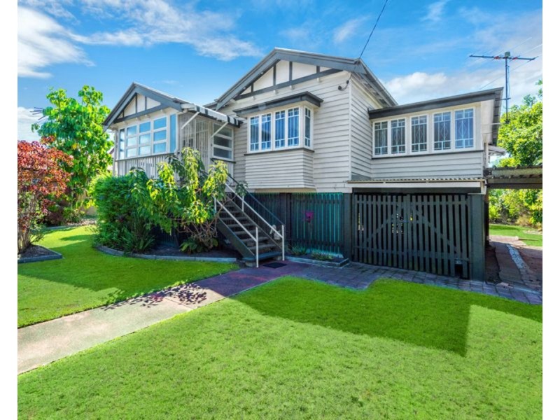 22 Jackson Street, Hamilton QLD 4007