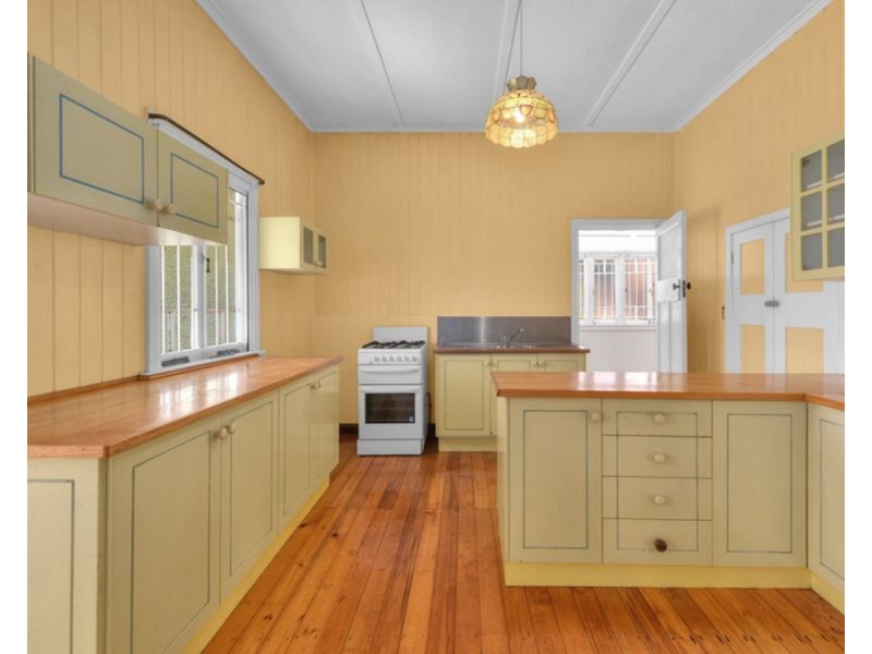 22 Jackson Street, Hamilton QLD 4007
