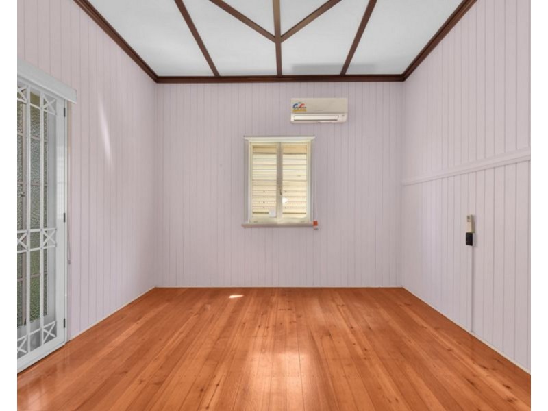 22 Jackson Street, Hamilton QLD 4007