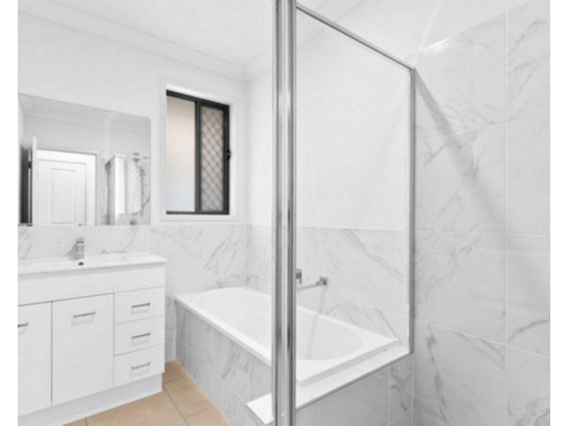 131 Maundrell Terrace, Chermside West QLD 4032