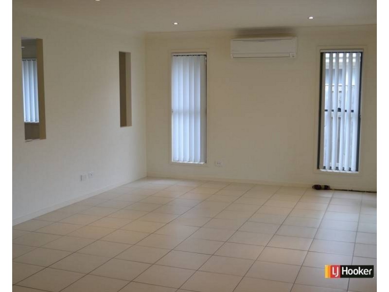 4 Sackville Close, Fitzgibbon QLD 4018