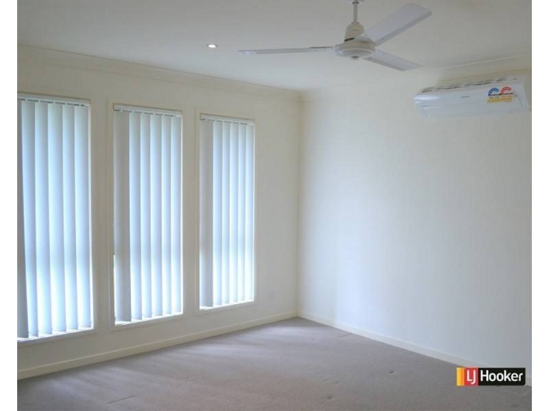 4 Sackville Close, Fitzgibbon QLD 4018