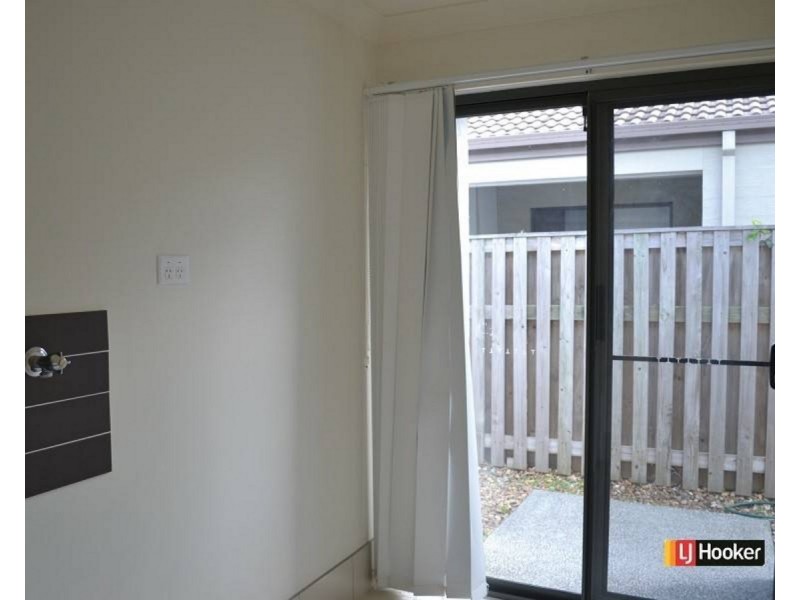 4 Sackville Close, Fitzgibbon QLD 4018