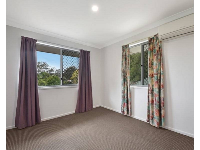 2 Silkyoak Way, Albany Creek QLD 4035