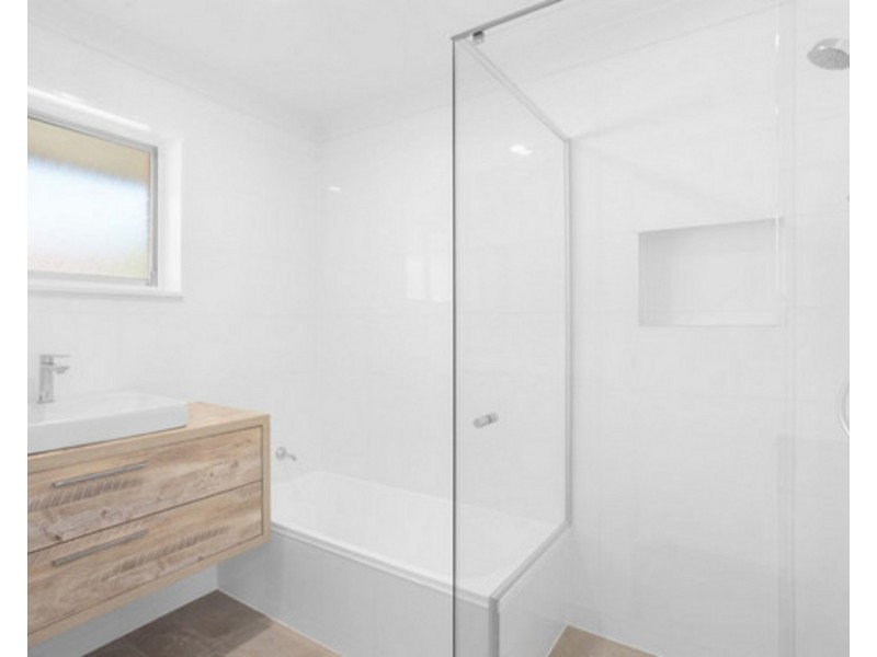 2 Kanofski Street, Chermside West QLD 4032