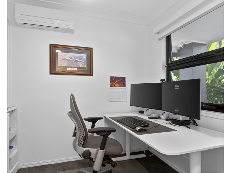 8 Serpentine Close, Fitzgibbon QLD 4018