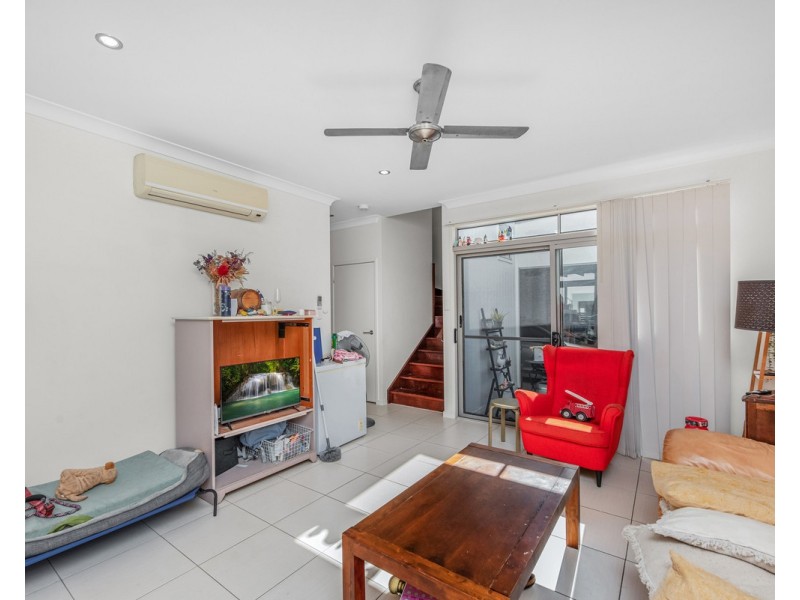 24 Cocoparra Place, Fitzgibbon QLD 4018