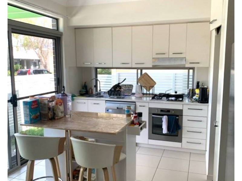 24 Cocoparra Place, Fitzgibbon QLD 4018