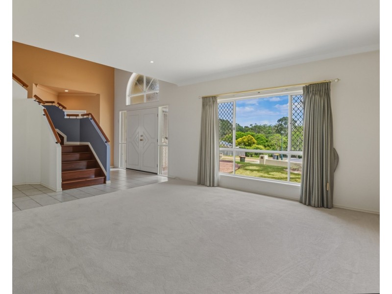 9 Ford Close, Mcdowall QLD 4053