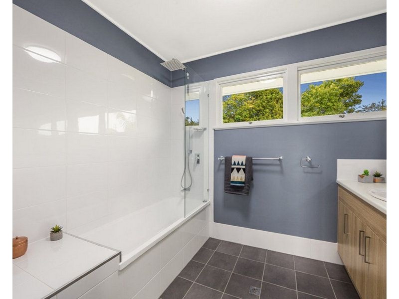 16 Kilburn Street, Chermside QLD 4032