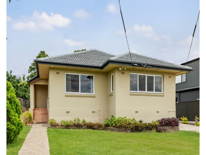 96 Miller Street, Chermside QLD 4032