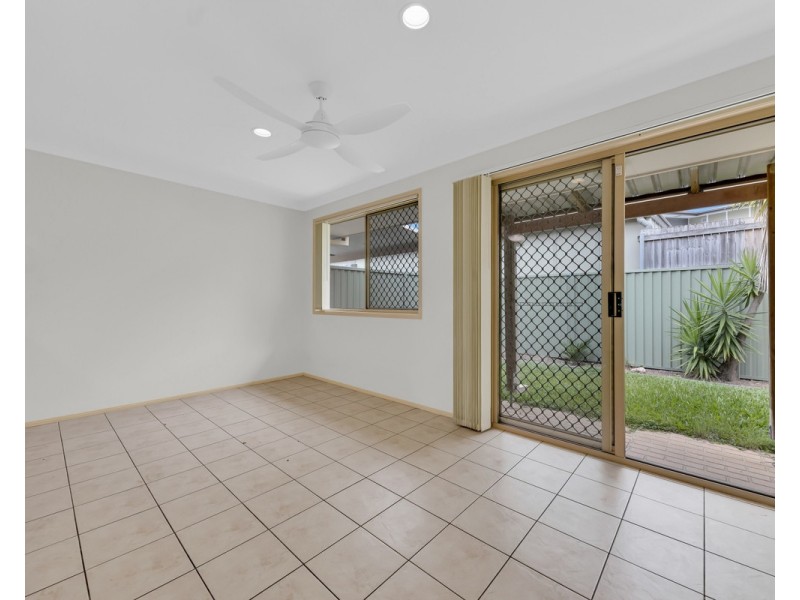 16/9 Lavender Place, Fitzgibbon QLD 4018