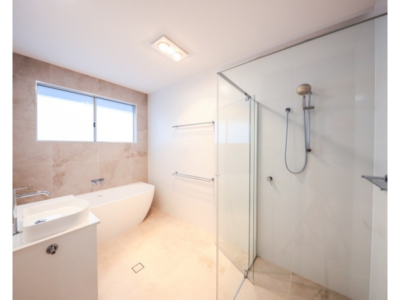 15 Newhaven Street, Everton Park QLD 4053