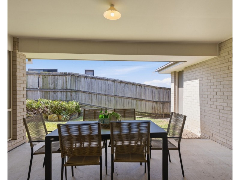 116 Kurrajong Drive, Warner QLD 4500