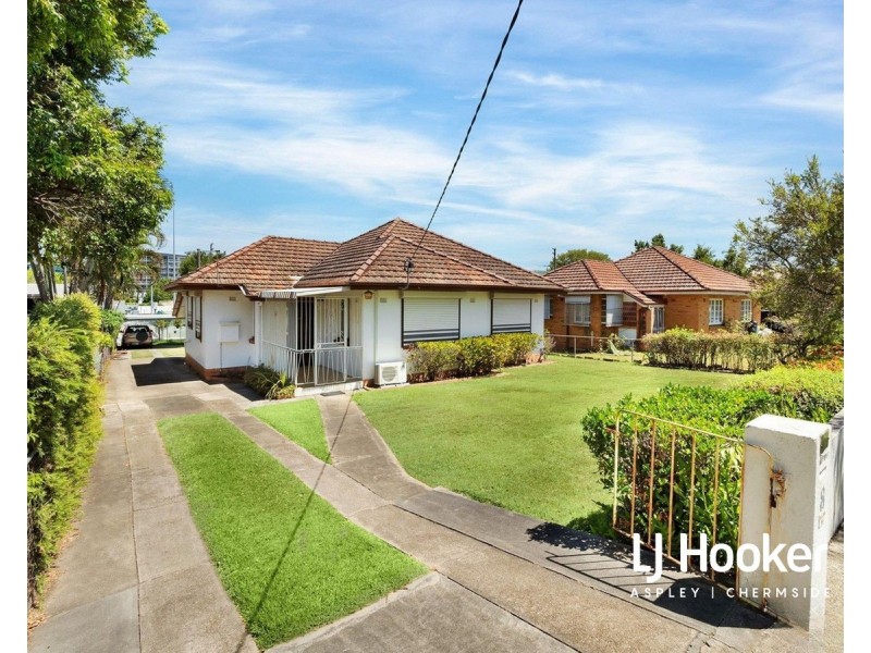 8 Ballantine Street, Chermside QLD 4032