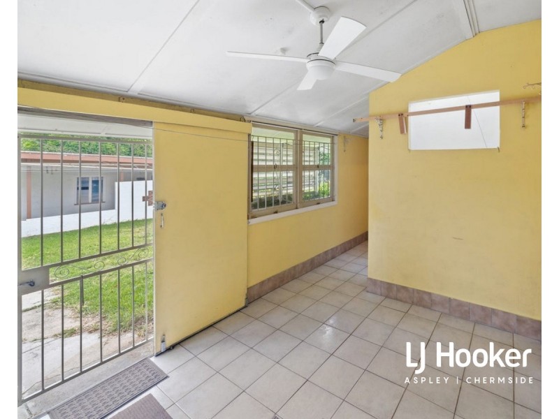 8 Ballantine Street, Chermside QLD 4032