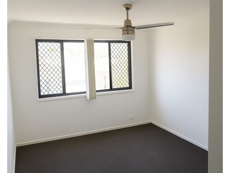 27 Jenolan Lane, Fitzgibbon QLD 4018