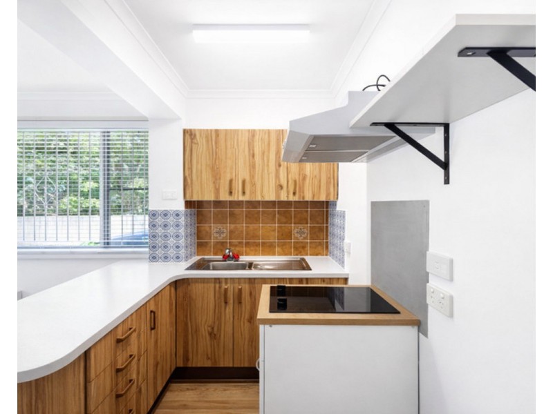 2/643 Robinson Road, Aspley QLD 4034