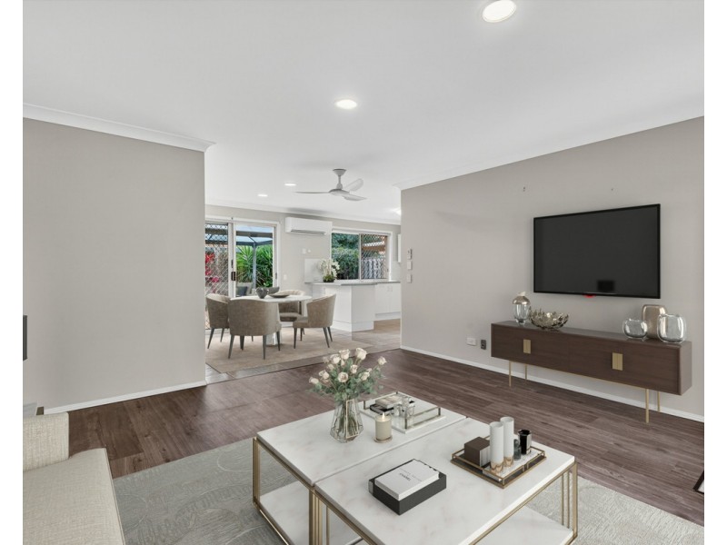 8/5 Hibiscus Circuit, Fitzgibbon QLD 4018