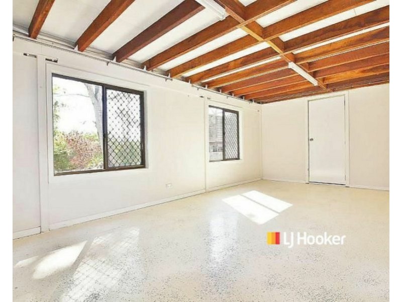 4 Boona Street, Petrie QLD 4502