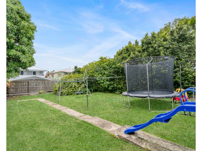 51 Twelfth Avenue, Kedron QLD 4031