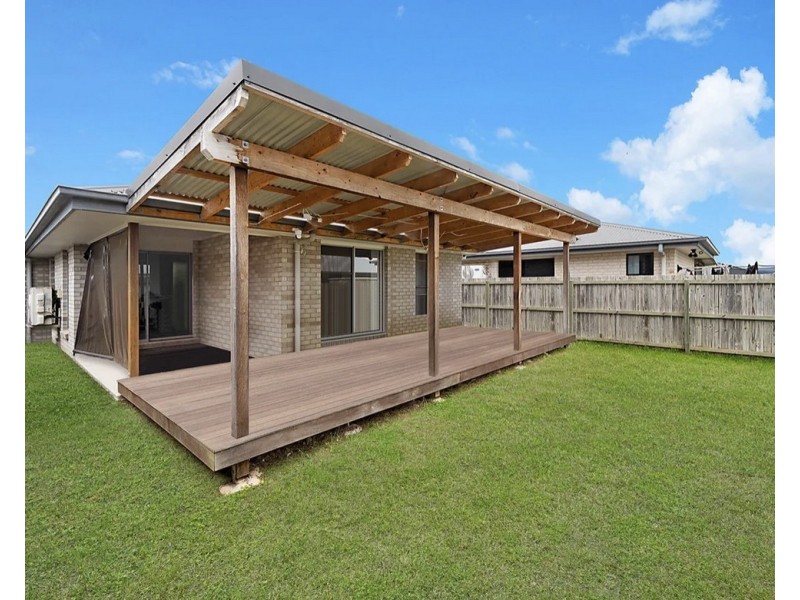 15 Petrie Street, Caboolture South QLD 4510