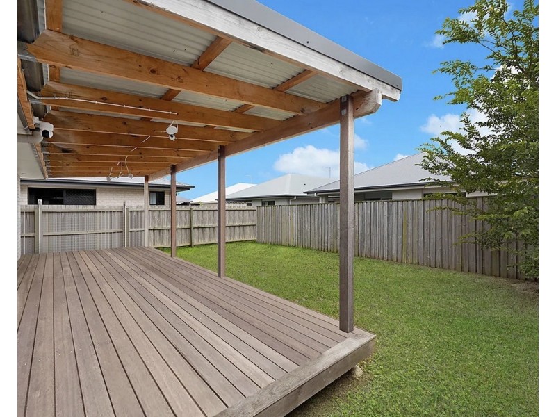 15 Petrie Street, Caboolture South QLD 4510