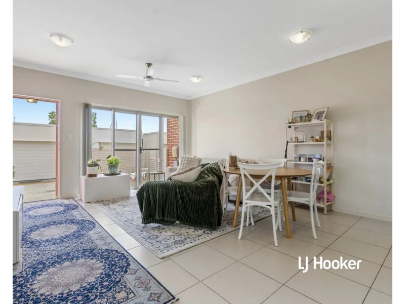 28 Jenolan Lane, Fitzgibbon QLD 4018