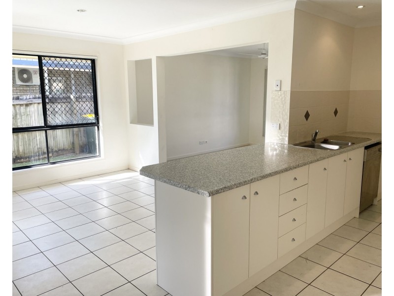 8 Ardara Street, Bracken Ridge QLD 4017