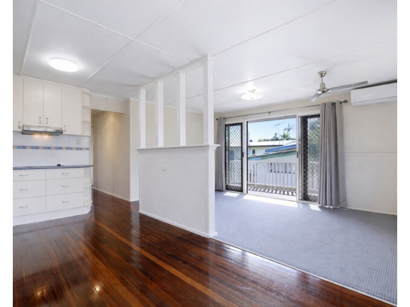 10 Joseph Street, Margate QLD 4019