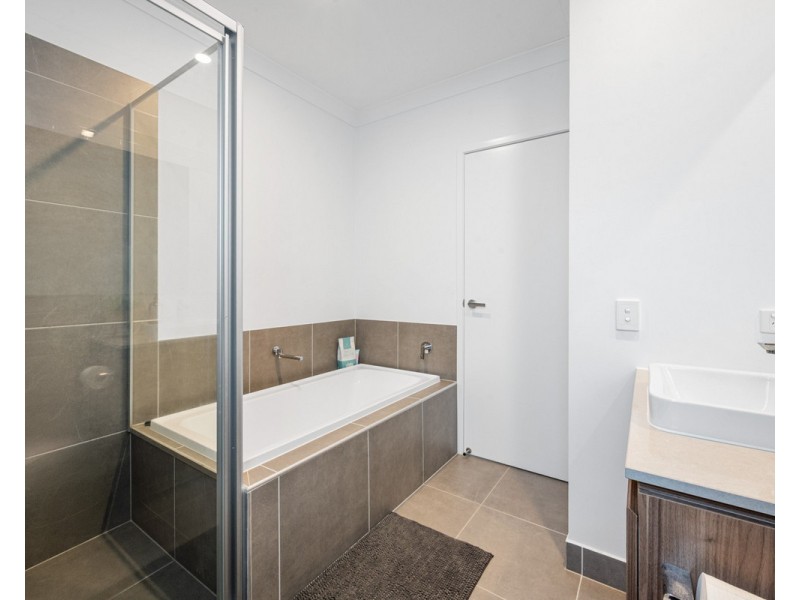 23 Bett Street, Strathpine QLD 4500