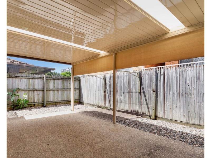 2/58 Sparkes Street, Chermside QLD 4032