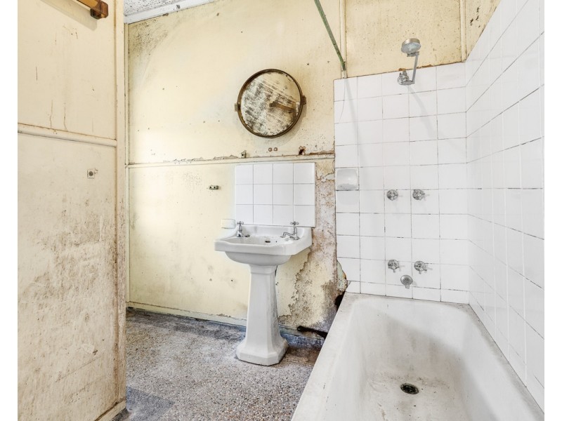 27 Turner Street, Windsor QLD 4030