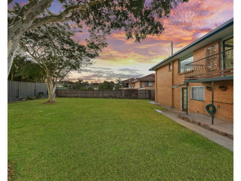 22 Fairlane Street, Chermside West QLD 4032