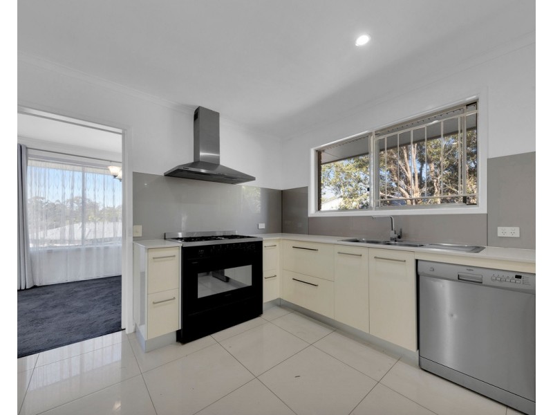 76 Redbourne Street, Chermside West QLD 4032