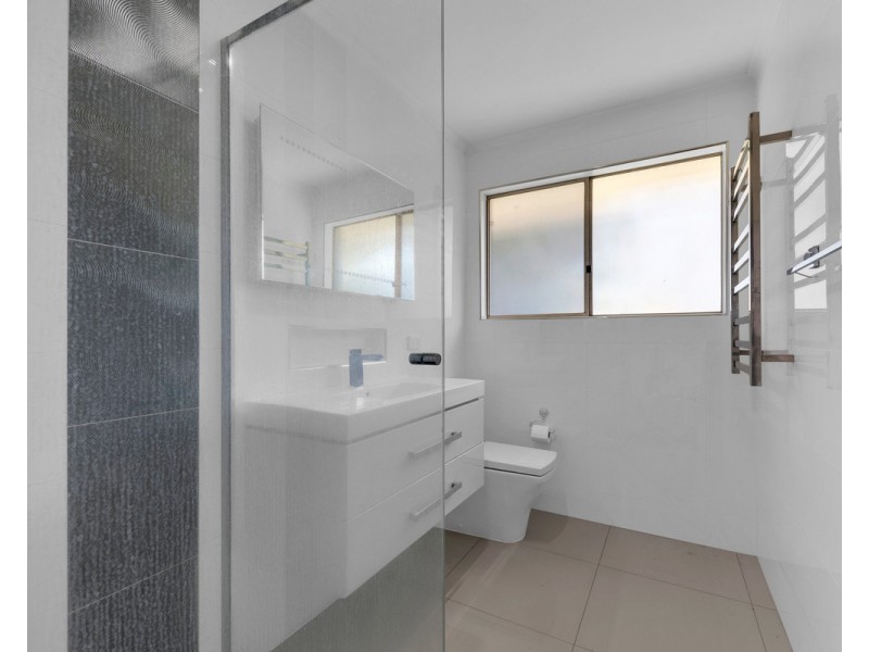 76 Redbourne Street, Chermside West QLD 4032